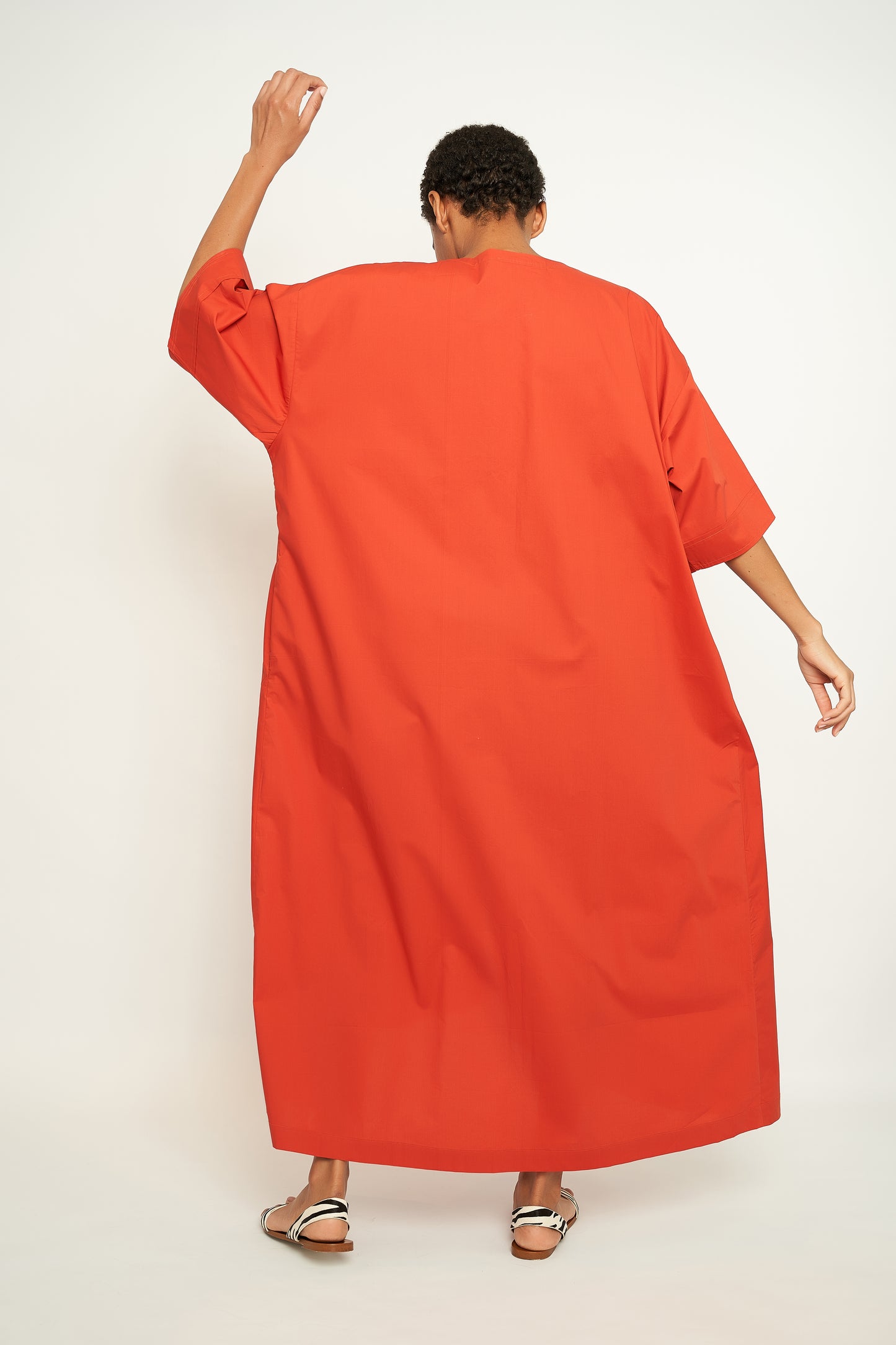 DEEP-V OVERSIZED CAFTAN
